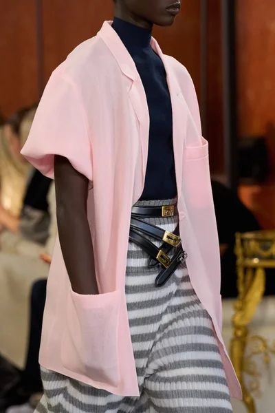Look 92